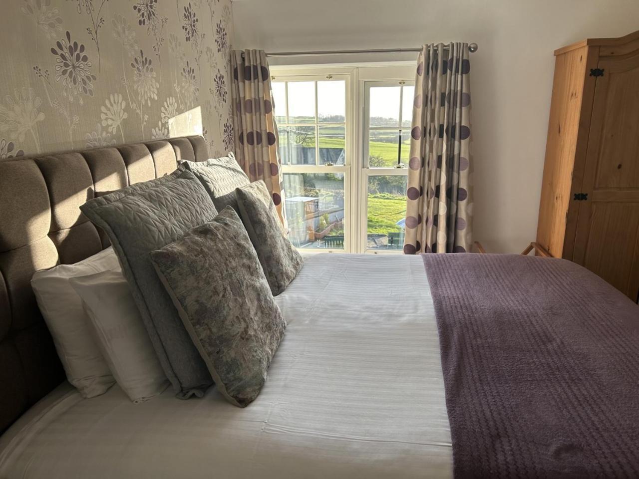 Uplands Inn Cartmel Room photo